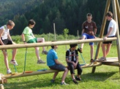 Percorso avventura con 10 torrette e 9 ponti sospesi 