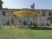 Pergola autoportante con tiranti acciaio 